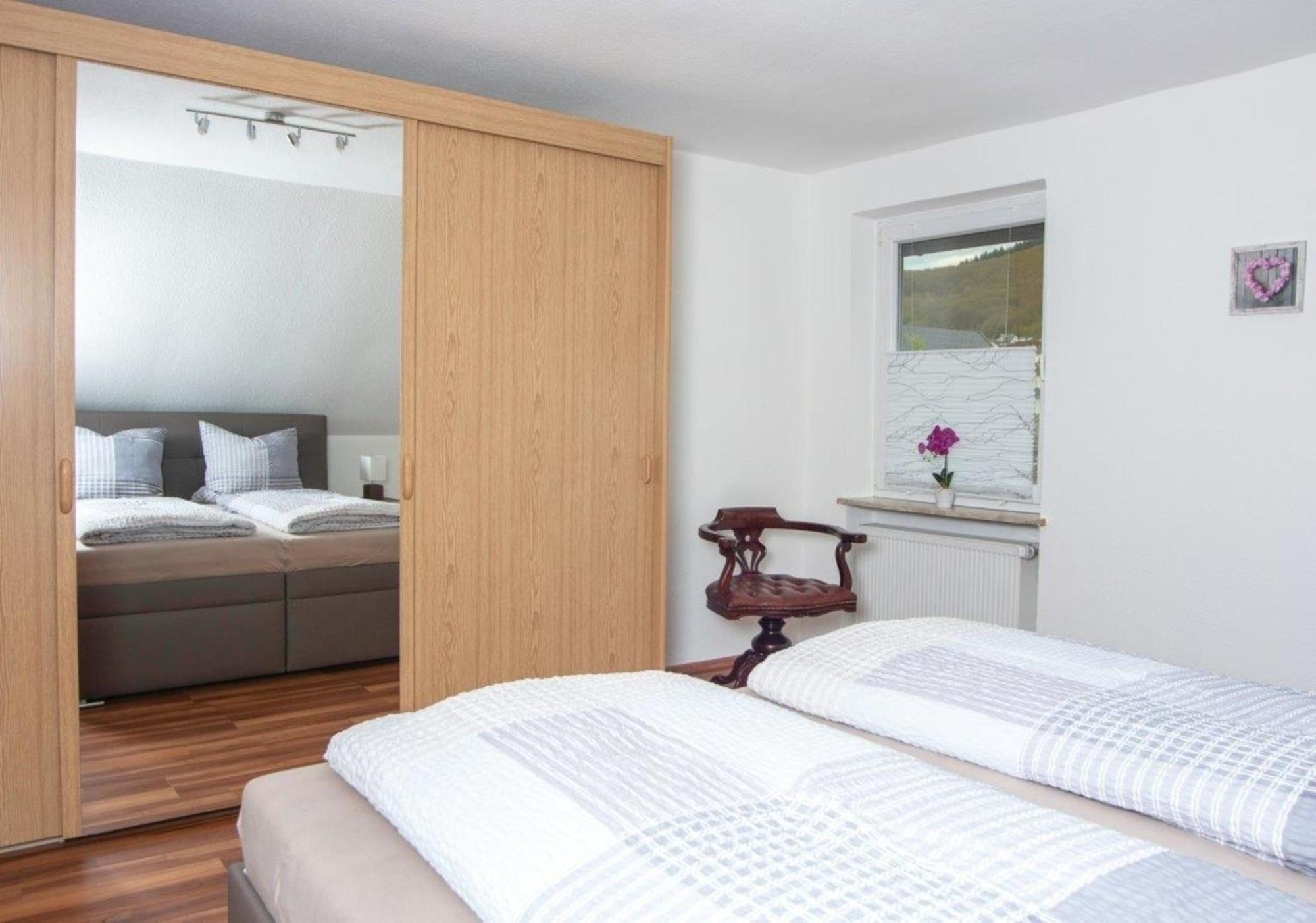 Ferienwohnung Grauschiefer Irsch المظهر الخارجي الصورة